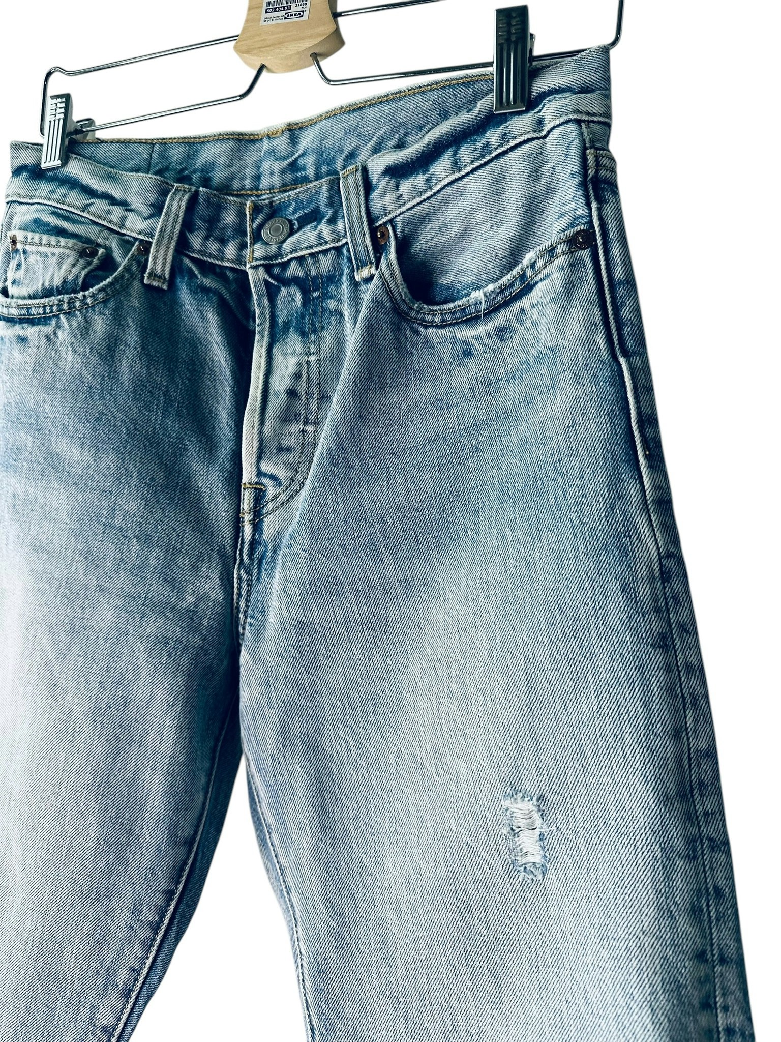 Levi's 28"
