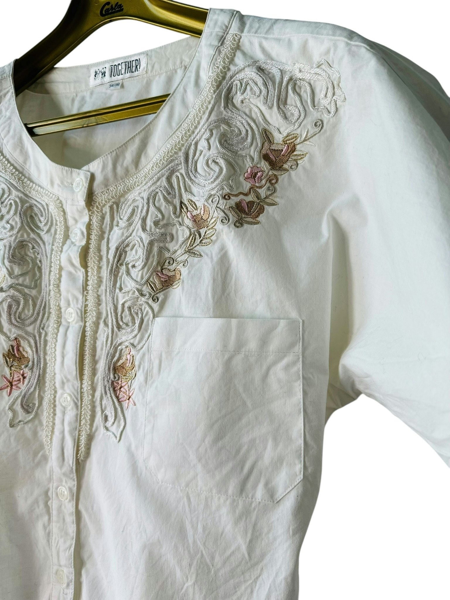 Vintage bomullsblus med broderier