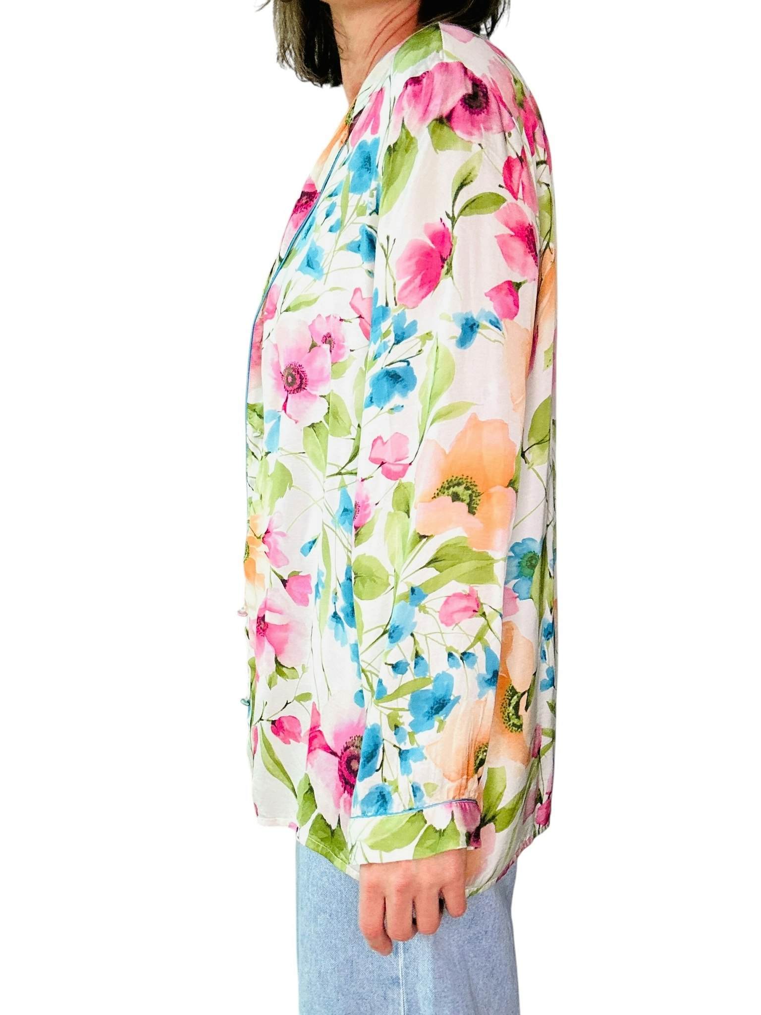 Blommig jacka i pyjamasmodell