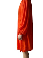 Orange klänning i viskos