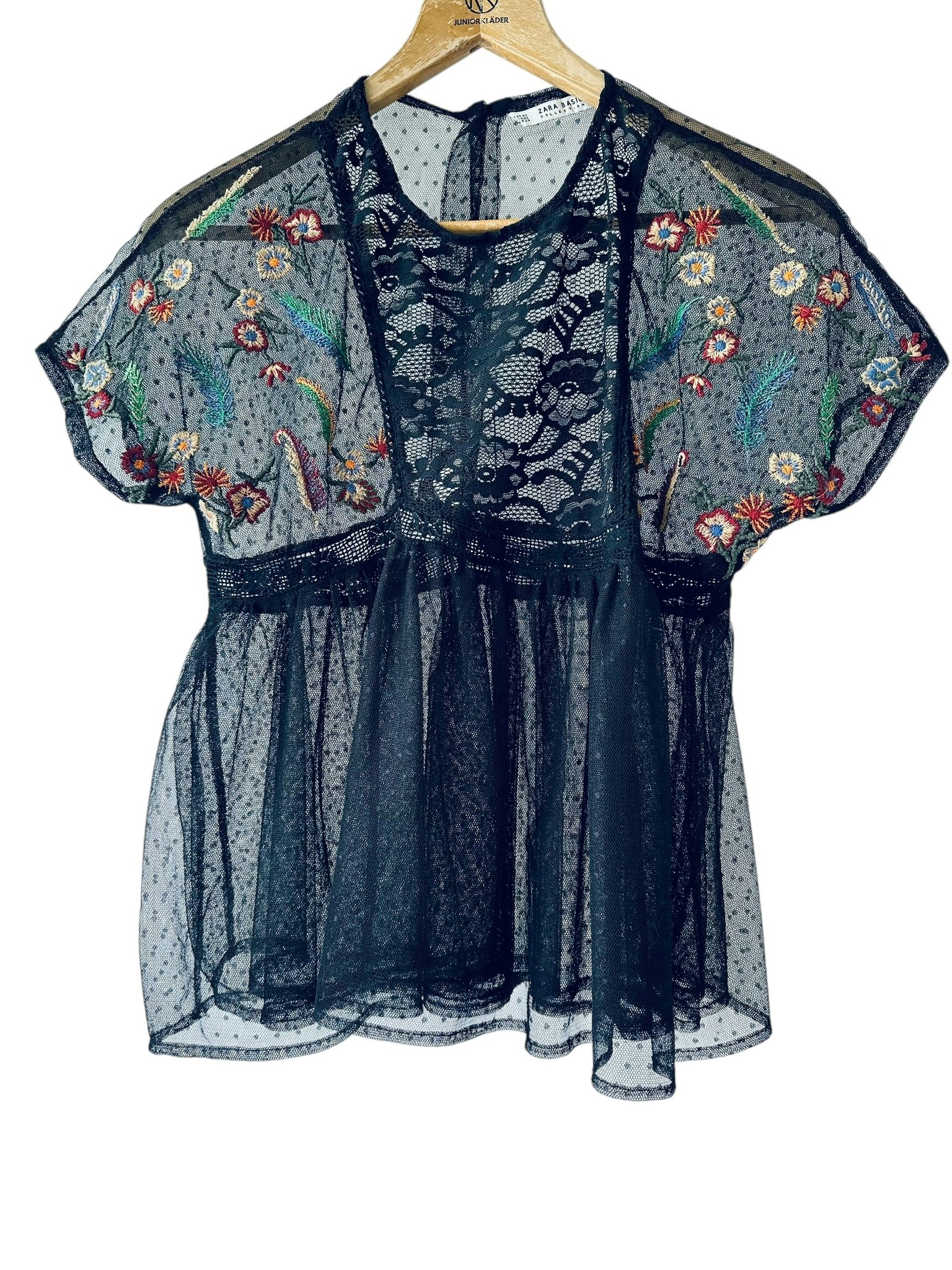 Transparent topp med broderier