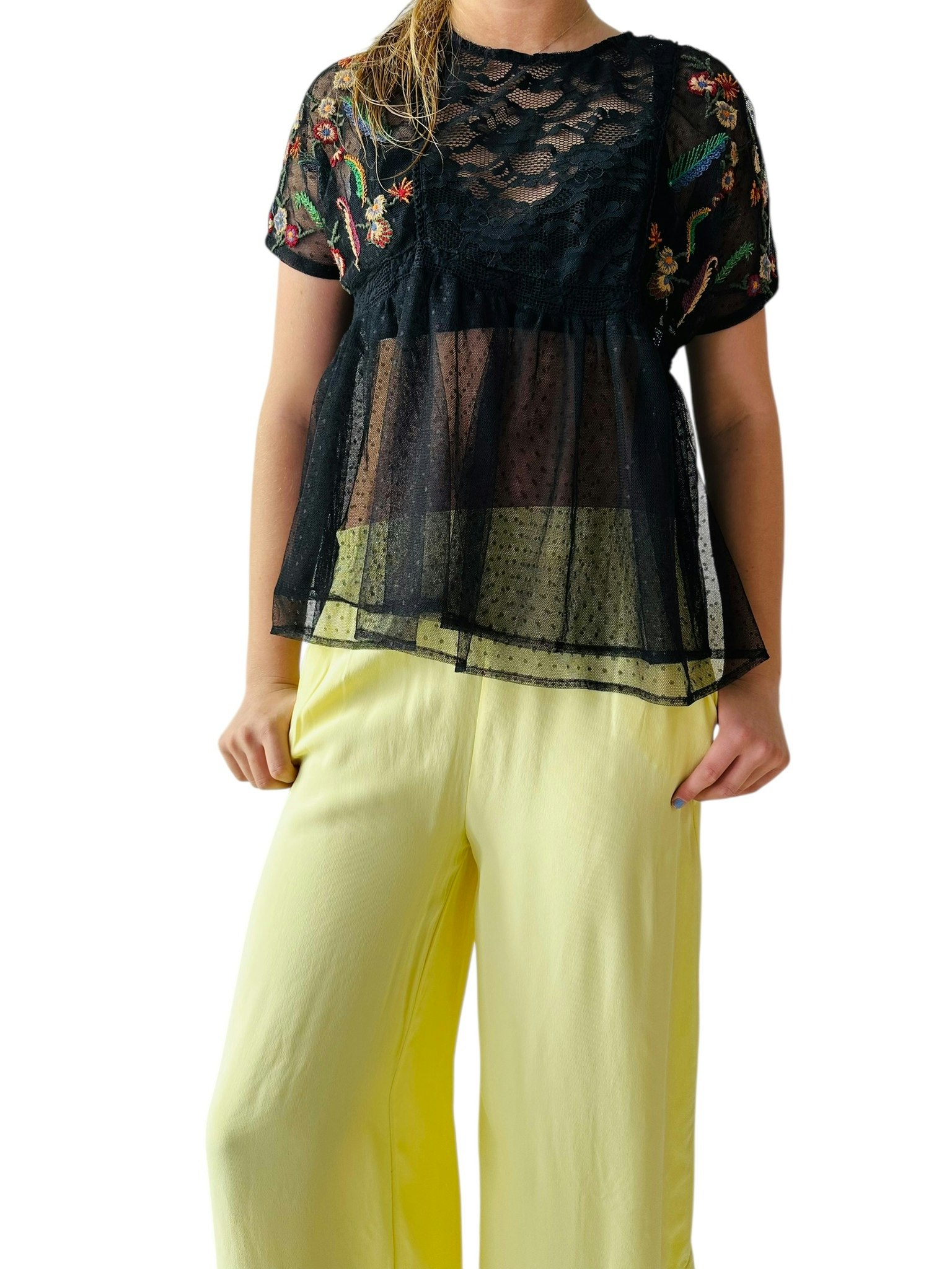 Transparent topp med broderier