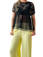 Transparent topp med broderier
