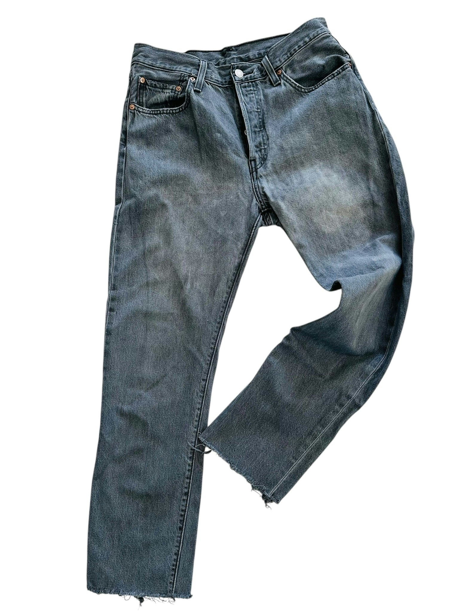 Levi’s 501 28/28 avklippta grå
