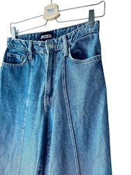Jeans med söm