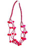 Rött flerradigt halsband