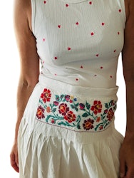 Vintage handbroderad kjol