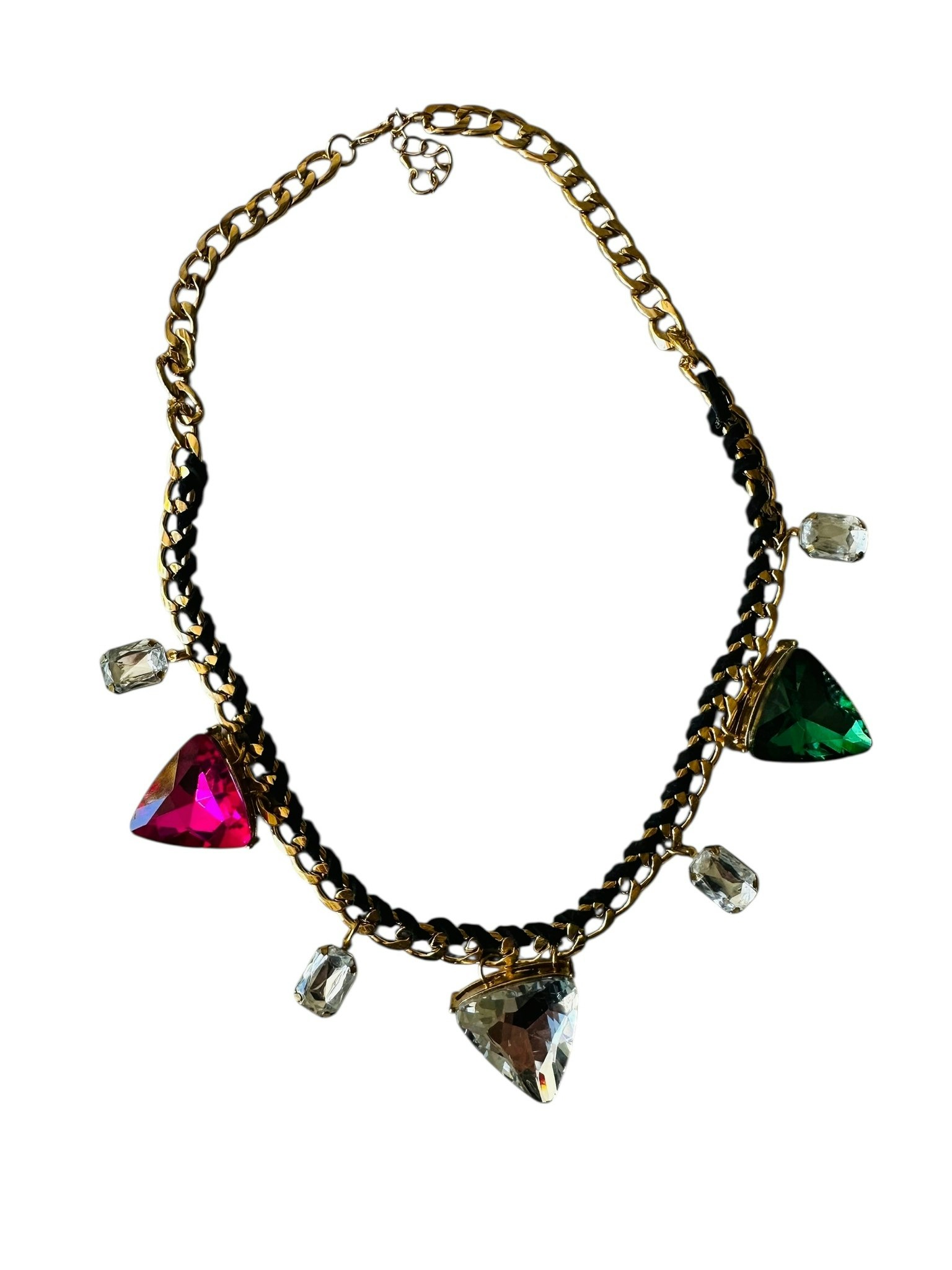 Halsband med färgglada stenar