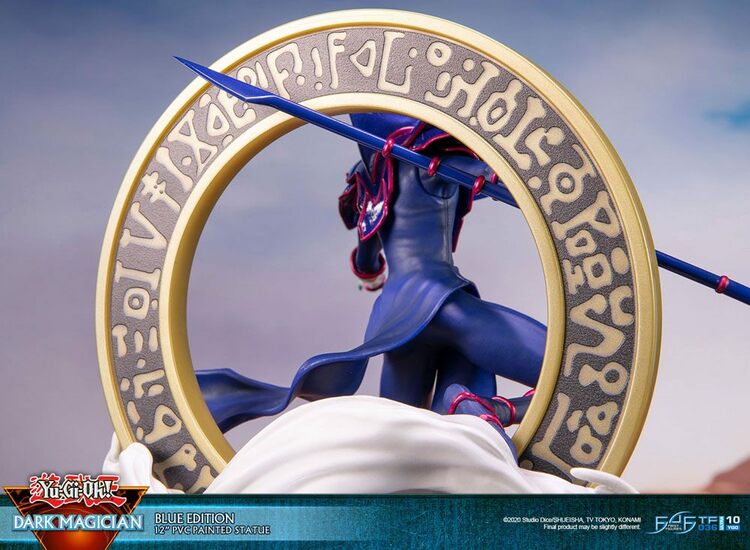 Yu-Gi-Oh! Figure Dark Magician Blue Version (First 4 Figures)