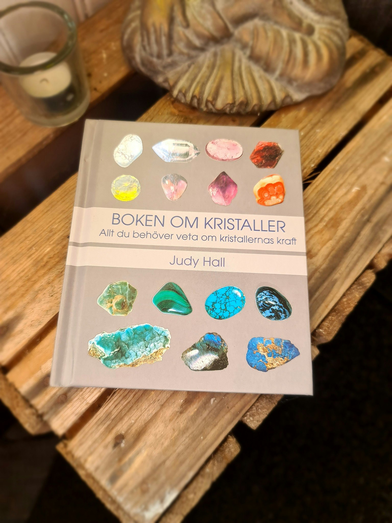 Boken om Kristaller