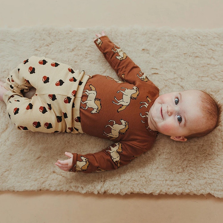 ekologiska babykläder nyfödd leggings ekollon