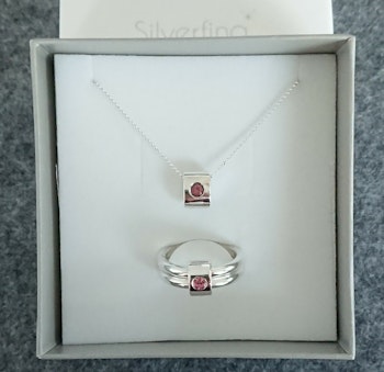 Halsband med rosa turmalin