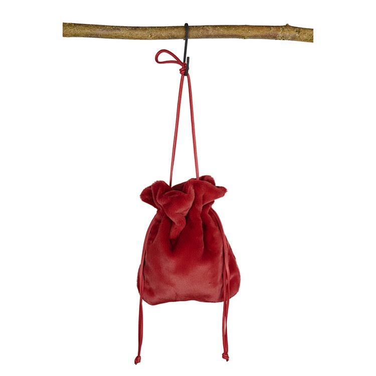 Red handbag in faux fur