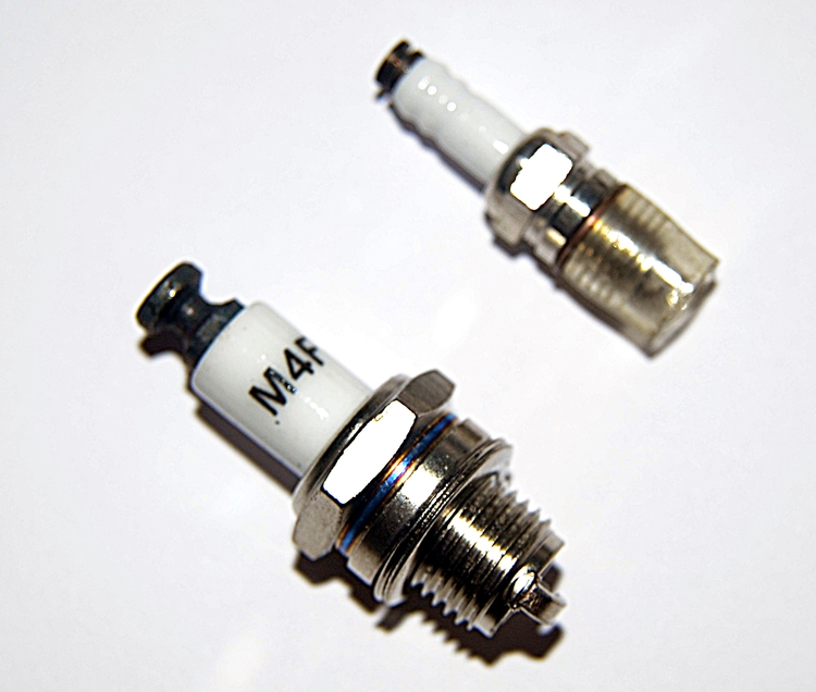 Stinger Iridium Spark Plug 1/4-32 SIZE RCGF Stinger 10cc SE, 10cc RE,20cc SE,20cc Twin,30cc Twin,40cc