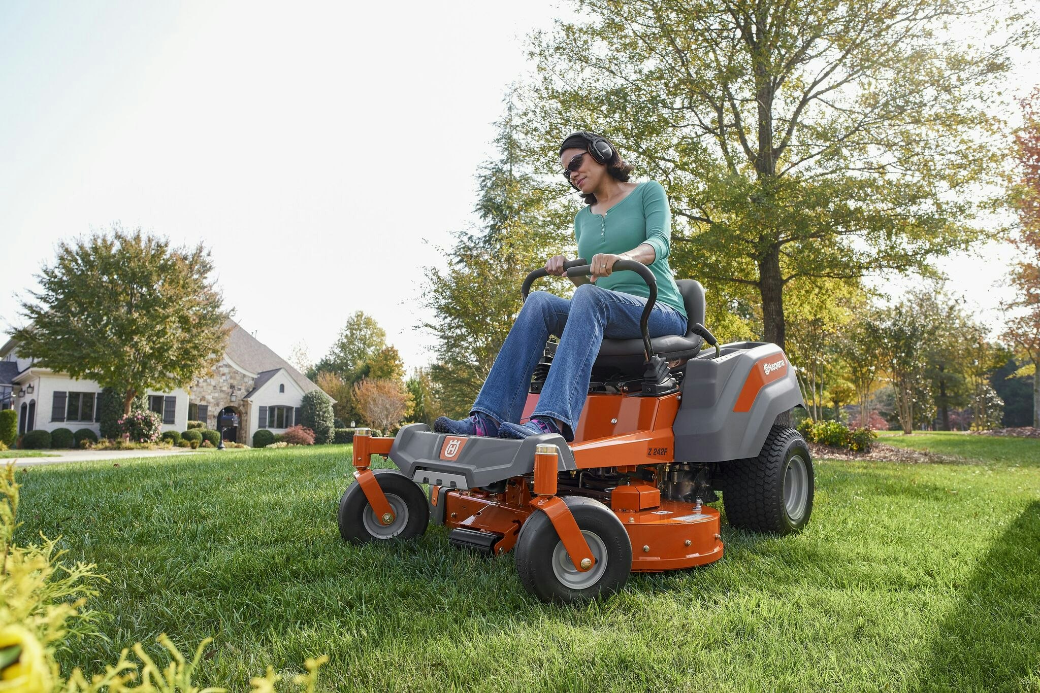 HUSQVARNA Z242F