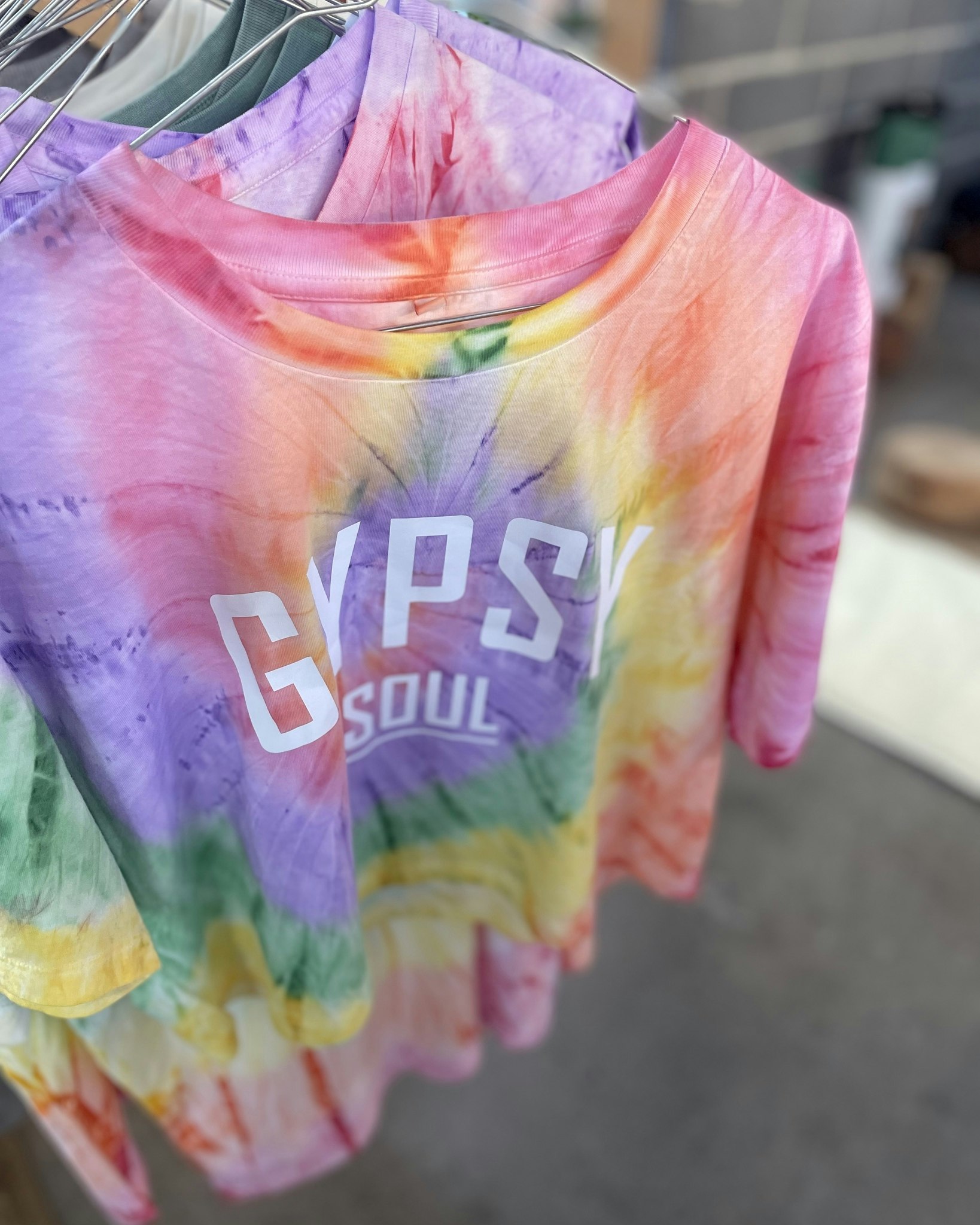 GYPSY SOUL - CROPPED T-SHIRT - TIE DYE