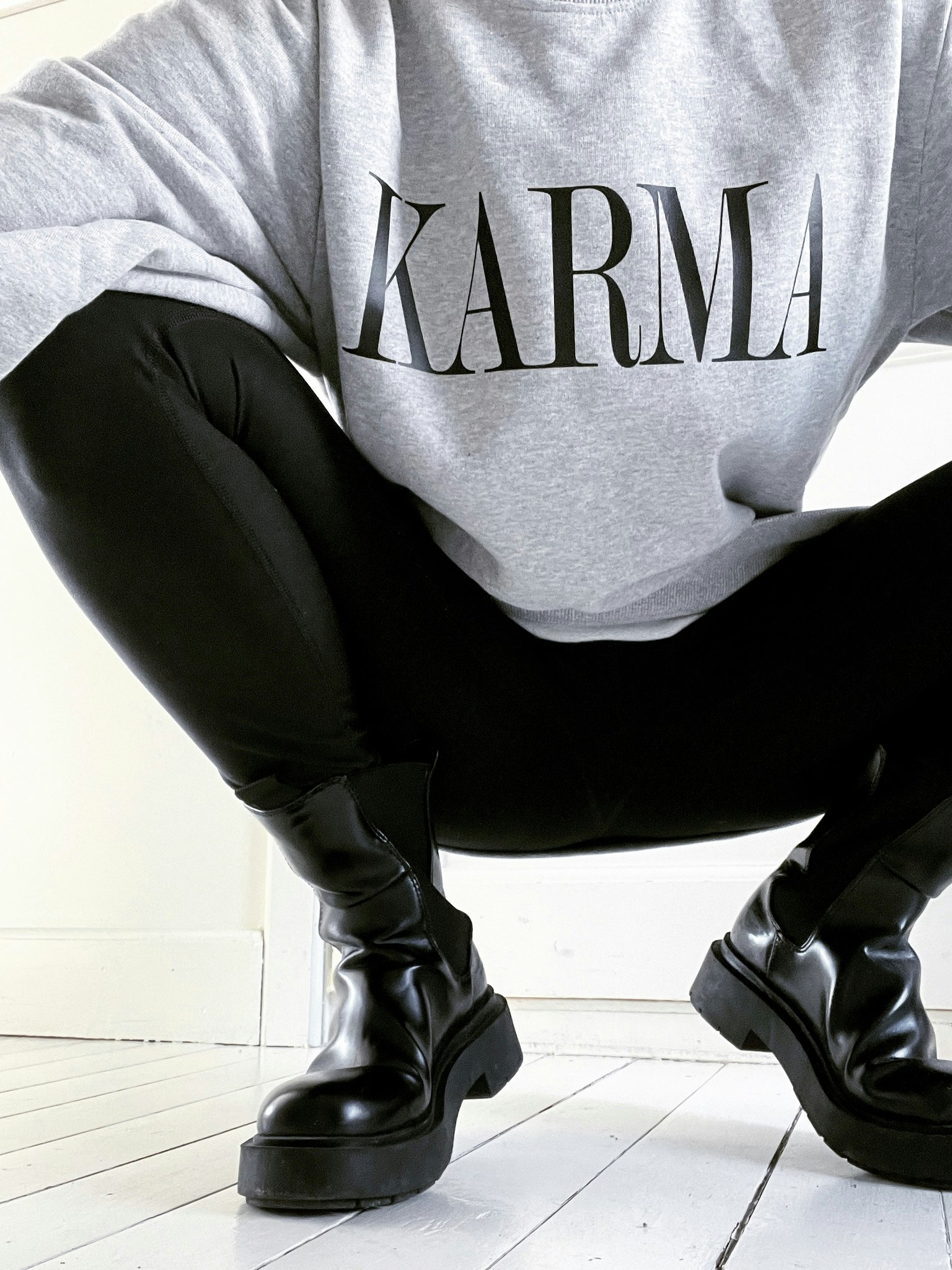 KARMA - SWEATER - GREY