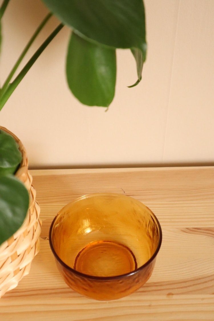 Brun/orange glasskål