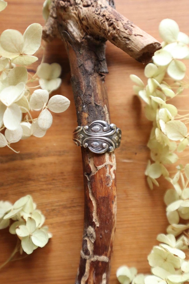 41. Storlek 26, 66 mm. Nysilver.