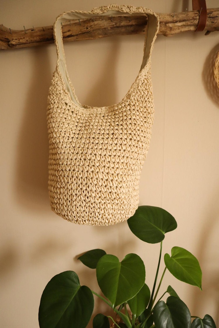 Beige väska
