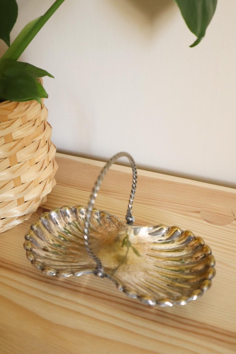 Snäckskål med handtag
