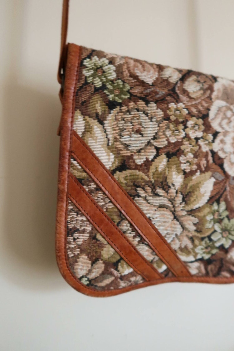 Vintage väska blommig/skinn
