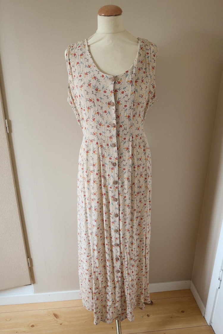 Blommig vintage klänning
