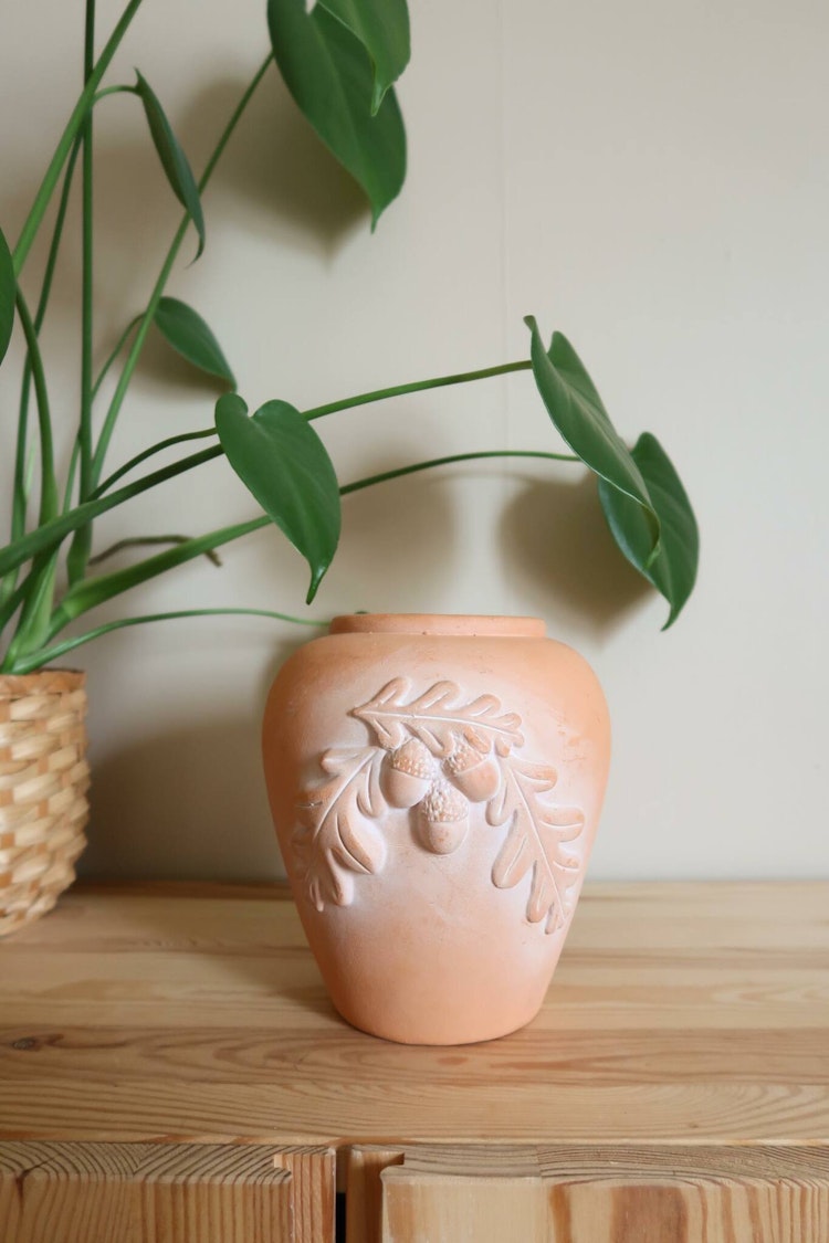 Ekollon vas terracotta