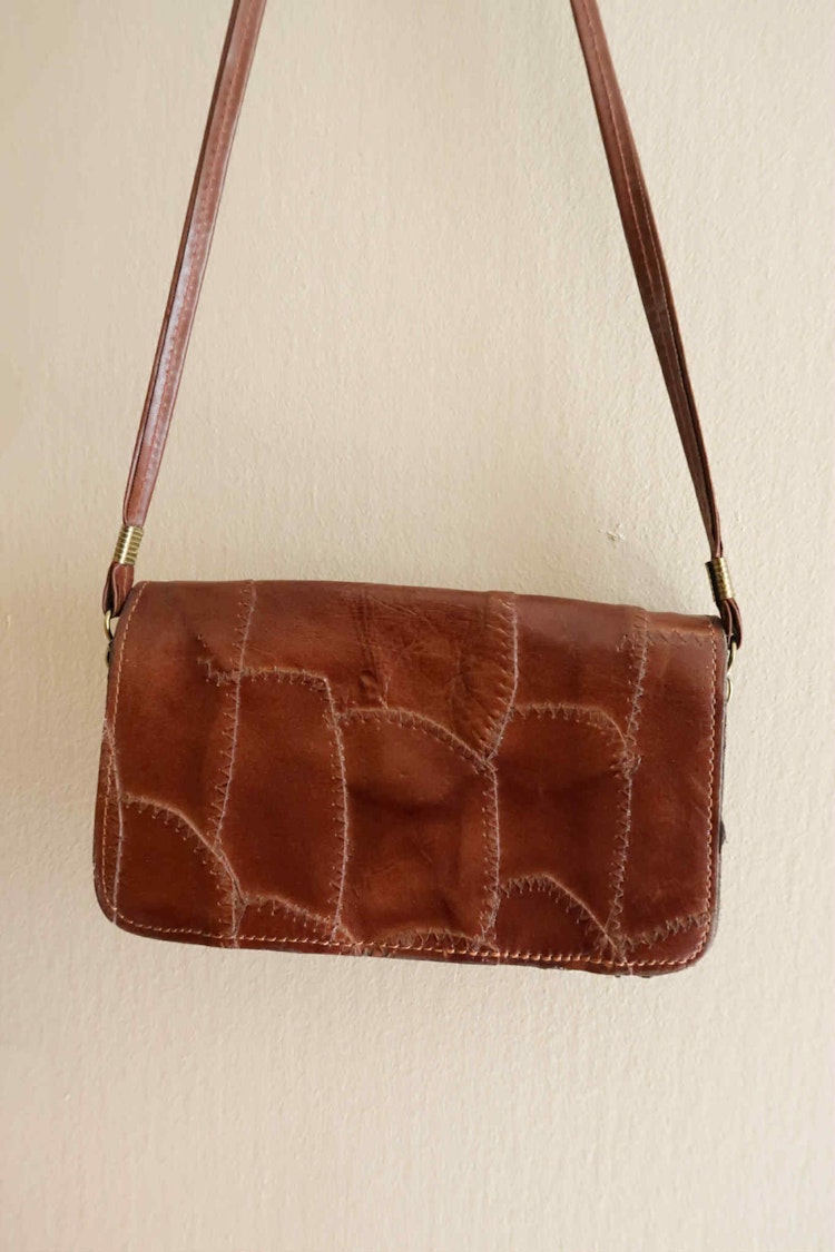 Liten brun patchwork väska