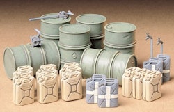 German Fuel Drum Set, 1/35