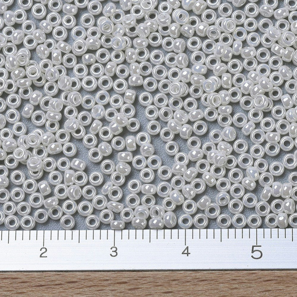 MIYUKI, Japanese Seed Beads, Round, 11/0, Antique Ivory Pearl Ceylon