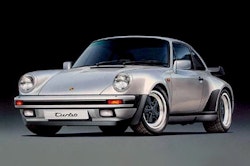 PORSCHE 911 TURBO '88, 1/24