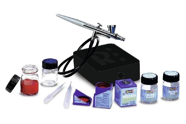 REVELL New Basic Set with Compressor