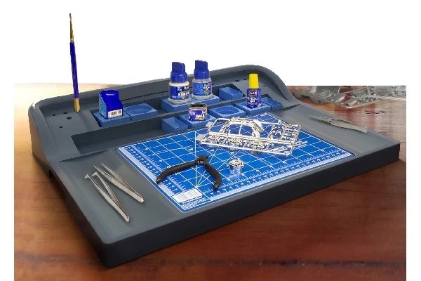 REVELL Work Station