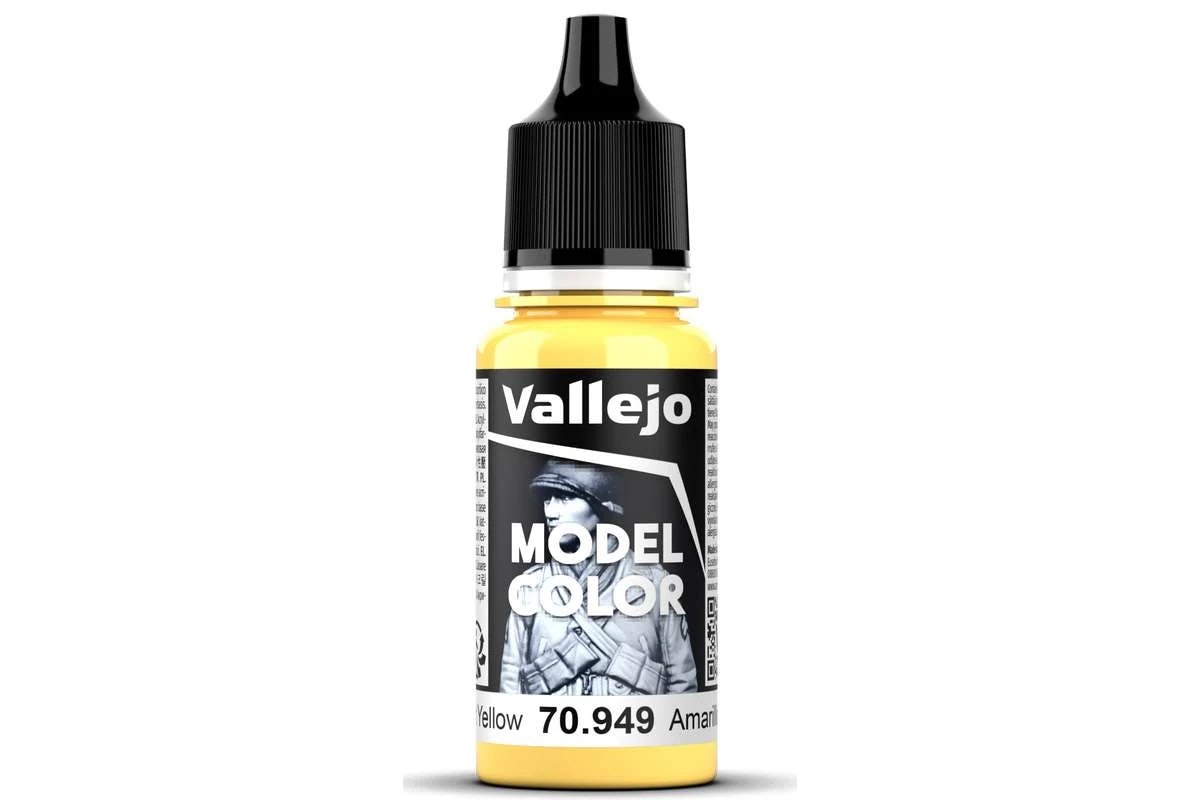 Vallejo Light Yellow, 18mm, No 24