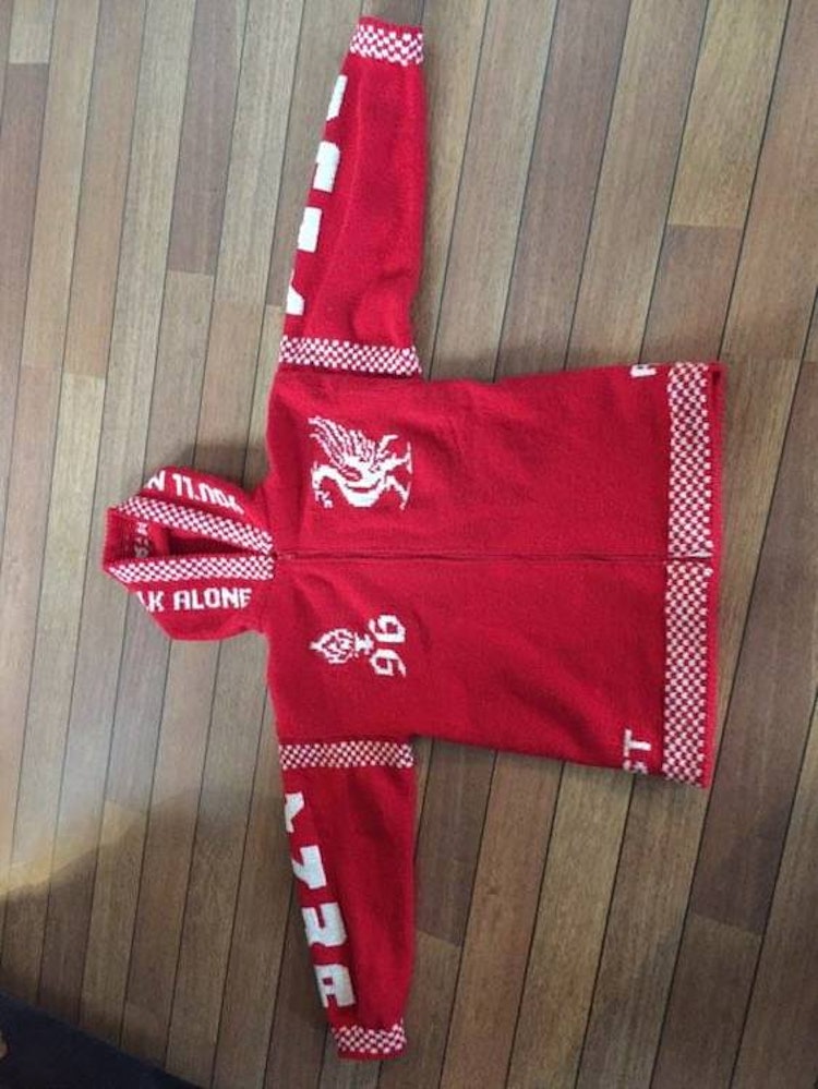 Mønster på jakken : A liverbird upon my chest