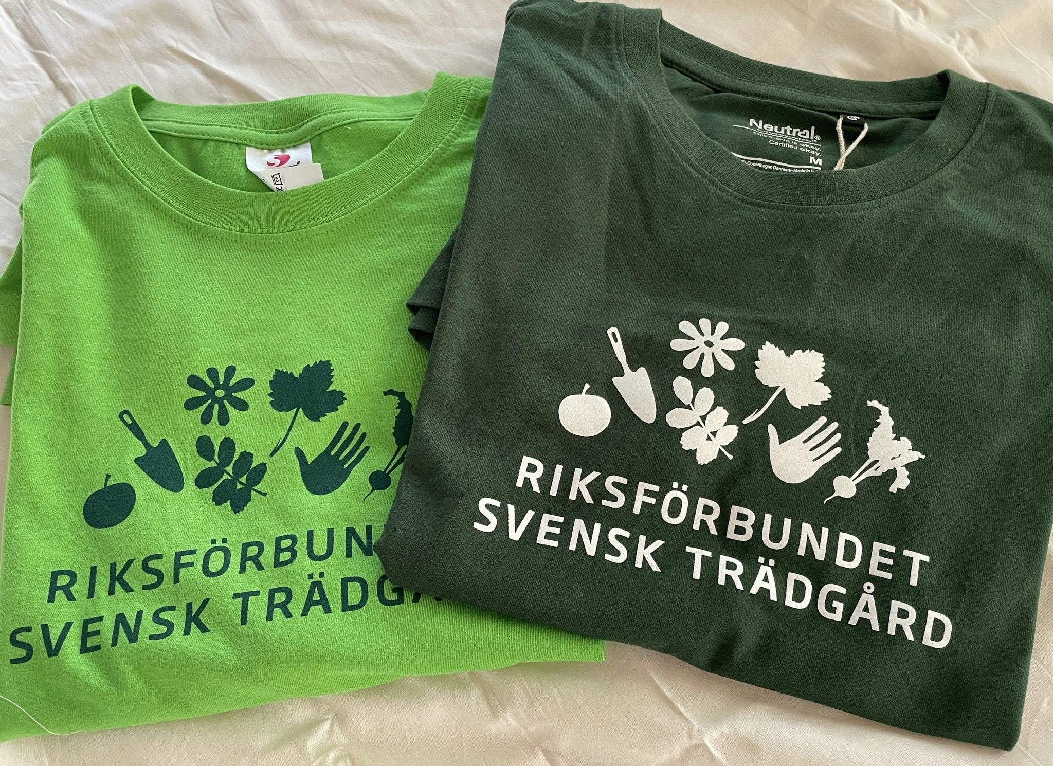 T-shirt Svensk Trädgård - mörkgrön