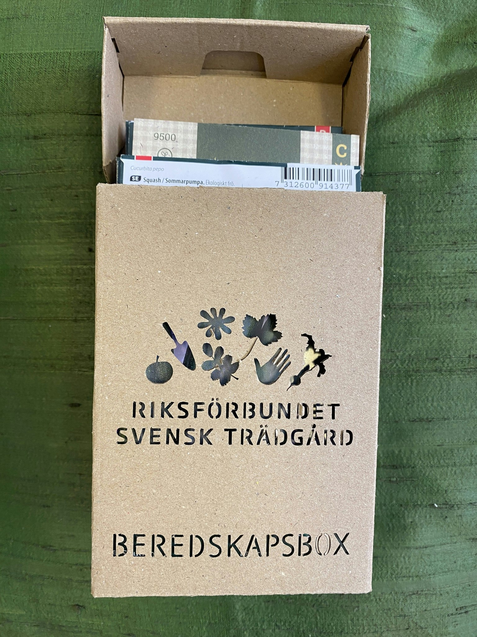 Beredskapsboxen - kartong för fröer