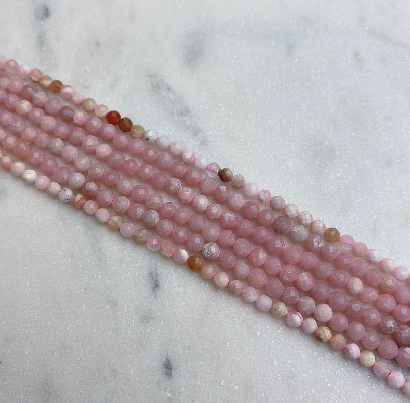 Facetterad rosa opal 2.5 mm, 1 sträng