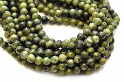 Jade 4 mm oliv, 5 strängar