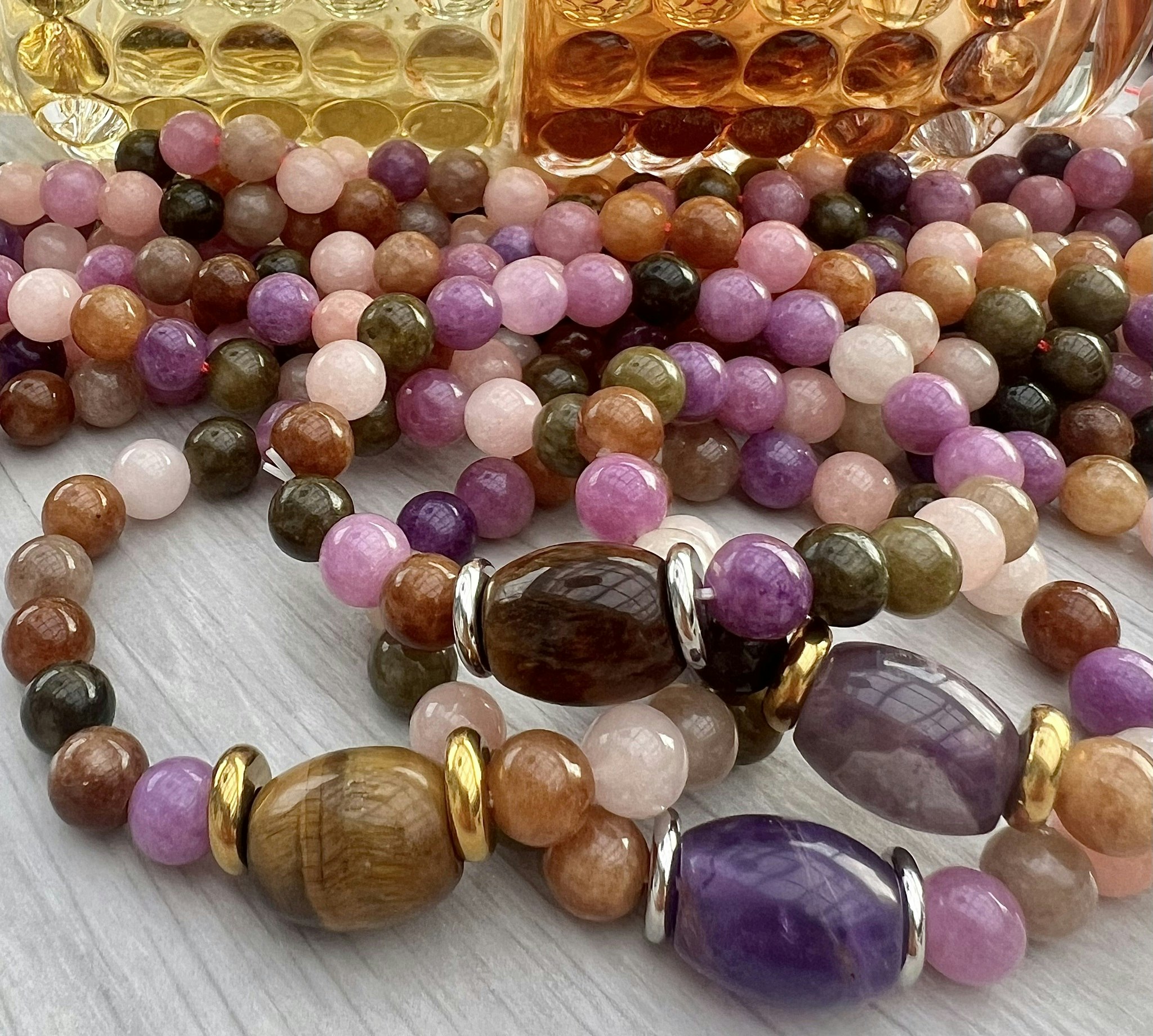 Jade 6 mm lila & brunmelerade, 1 sträng