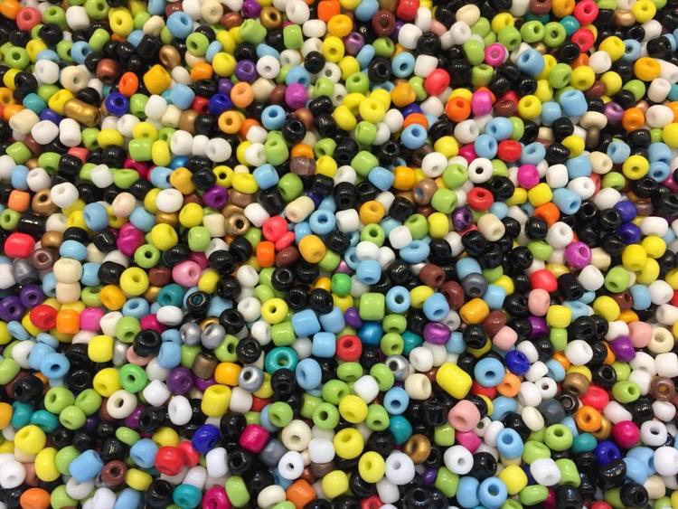 Seed beads 4 mm mix, ca 150 st