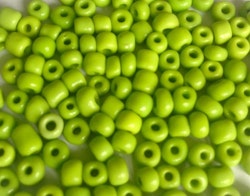 Seed beads 4 mm lime, ca 150 st