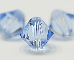 Swarovski 4 mm bicone ljusblå, 1 st