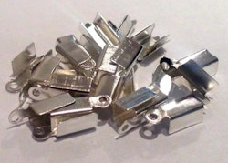 Silverfärgade fästen 3 mm, ca 100 st