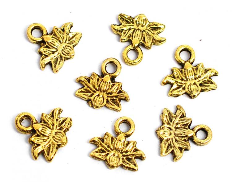 Antikt guldfärgade berlocker små lotusblommor, 10 st