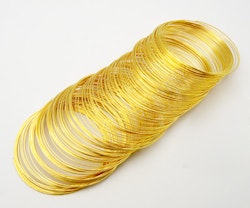 Guldfärgad memorywire för armband, ca 80-100 varv