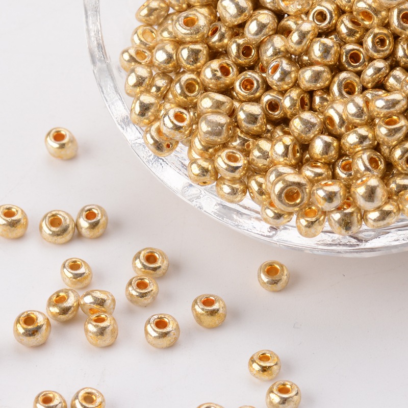 Seed beads 4 mm guld, ca 150 st