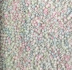 Seed beads 2-3 mm mix, ca 250 st