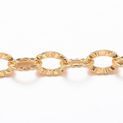 Guldfärgat rostfritt stål kedja 3.5x2.5 mm med PVD plätering, 5 m
